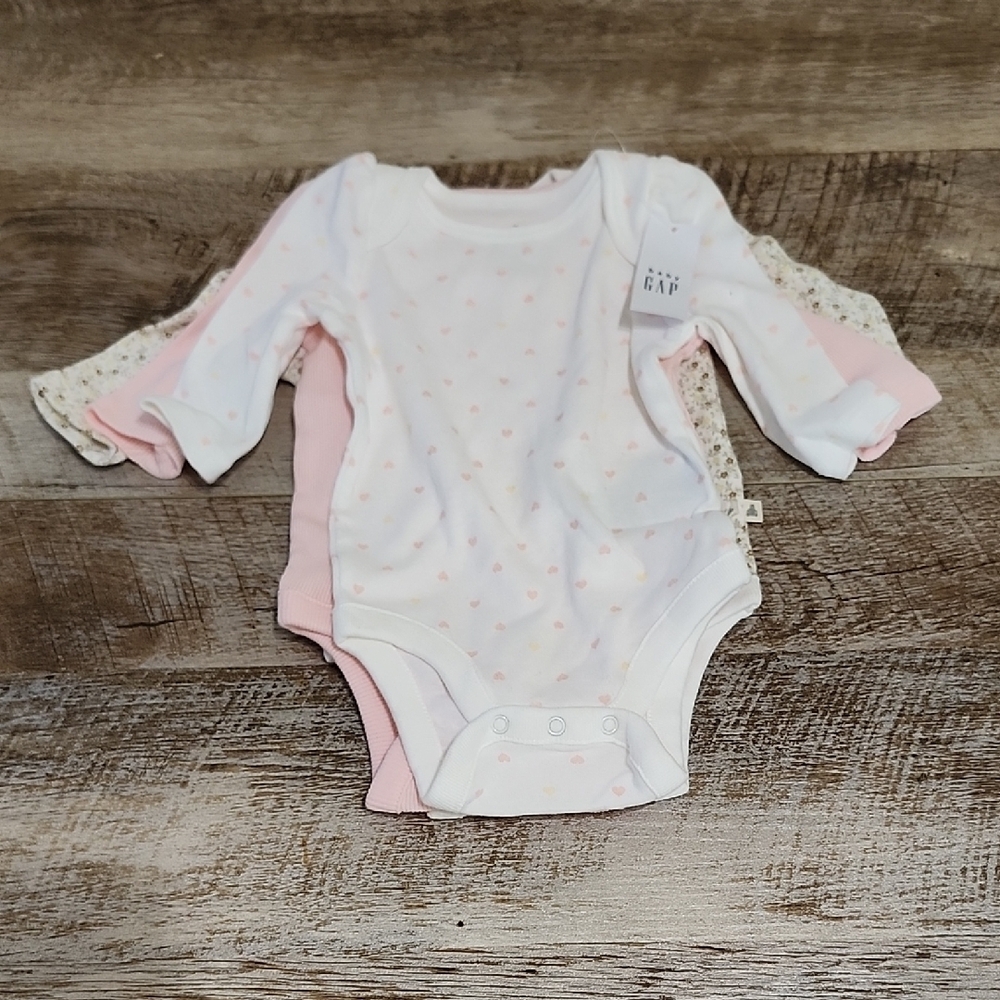 GAP Pink and White Matching Set Bodysuit Long Sleeves